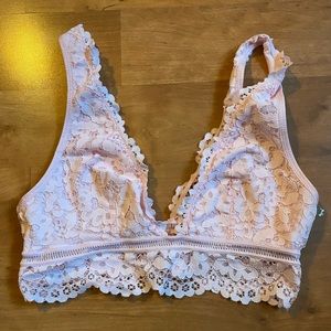 Victoria’s Secret Bralette Lace Bra